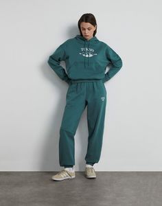 Спортивные брюки женские Gloria Jeans GAC022259 зеленые XS/164 (38-40)