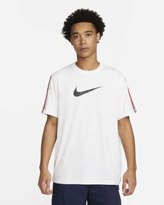 Футболка мужская Nike DM4685-101 белая S