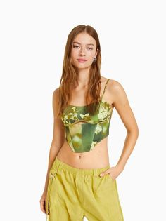 Топ женский Bershka BRK133836389 зеленый M