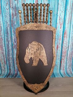 Каминный набор Щит-подставка Медведь на 8 шампуров Бештау Shampurs