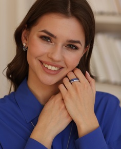 Кольцо из серебра р. 18 VALTERA 117756, сапфир искусственный