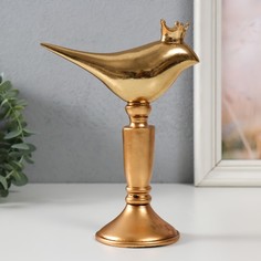 Сувенир полистоун Птица в короне на подставке золото 14,3х8х20 см No Brand