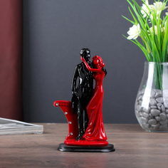 Сувенир полистоун "Пара влюблённых у колонны со стразами" красно-чёрный 17х9х5,5 см No Brand