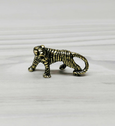 Фигурка Тигр маленкий в блистере, латунь 1,6х1,1х2,8см LY-390225 Бл No Brand