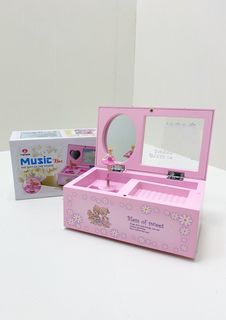 Шкатулка музыкальная Детские секреты розовая No Brand