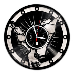 Часы из виниловой пластинки (c)VinylLab-Бокалы пива с серебряной подложкой
