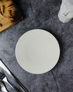 Тарелка десертная Porland Illusion,17 см, белая, фарфор