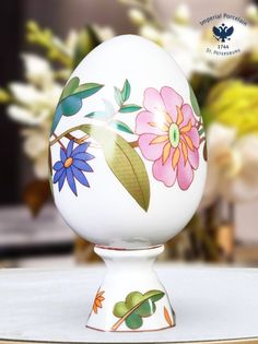 Яйцо пасхальное на подставке 13,2 см Рисунок Пестрый венок Императорский Фарфоровый Завод