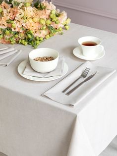 Скатерть из рогожки 145х145 Унисон Basic бежевый