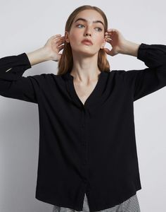Блуза женская Gloria Jeans GWT003306 черная M (44-46)