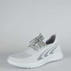 Кроссовки мужские Baden VG012-034 белые 40 RU