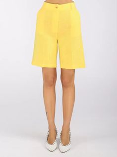 Повседневные шорты женские EQmoda SQ69154 желтые 40