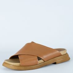 Сабо женские Sandm 763-13400-3-344 коричневые 39 RU