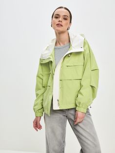 Ветровка женская LAWINTER 83262 зеленая 48 RU