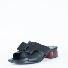 Сабо женские Baden EA025-071 черные 37 RU