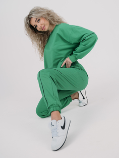 Костюм женский Cool Look OVER зеленый 50 RU
