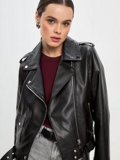 Кожаная куртка женская LAWINTER 23195 черная 42 RU