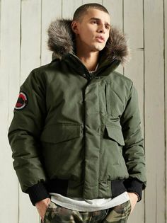 Бомбер мужской Superdry M5011113A зеленый XL