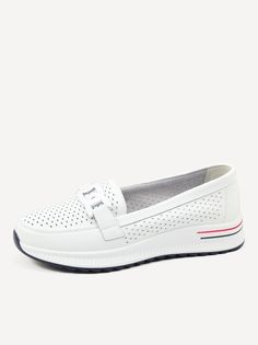 Лоферы женские Baden KZ133-040 белые 37 RU