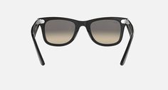 Солнцезащитные очки унисекс Ray-Ban RB2140F черные