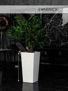 Кашпо Evabrick Pyramid 35 л белый искусственный камень 1 шт.