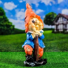 Садовая фигура Хорошие сувениры 4074847 "Гном с мотыгой" 48см