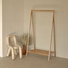 Деревянная напольная вешалка рейл Равновесие Fusion, 170х94х55 см, из массива березы