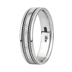 Кольцо из белого золота р. 21 Юверос 100369