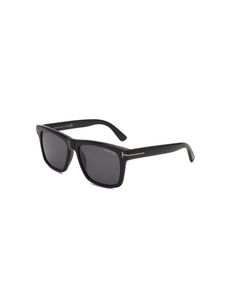 Солнцезащитные очки унисекс Tom Ford TF906 серые