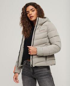 Куртка женская Superdry W5011594A серая 10 UK