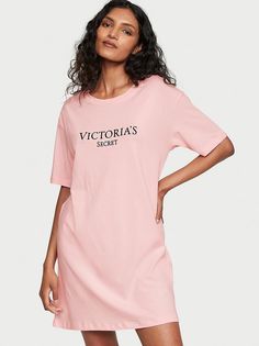 Платье домашнее женское Victorias Secret 11192153 розовое XS/S