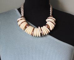 Колье из бижутерного сплава 50 см Fashion Jewerly 202, бусины/пластик/текстиль