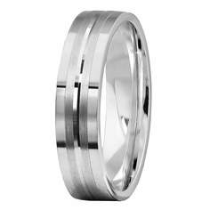 Кольцо из серебра р.22,5 Юверос КМ 905