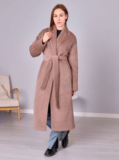 Шуба женская Louren Wilton 078 коричневая 48 RU