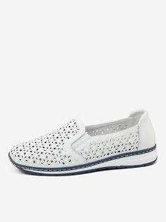 Туфли женские Baden MU204-011 белые 38 RU