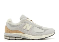 Кроссовки унисекс New Balance M2002RSA бежевые 44 EU