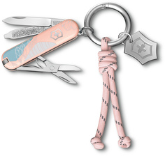 Нож-брелок Victorinox Classic SD Paris Style, 58 мм, 7 функций, розовый 0.6223.E221