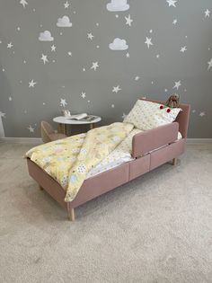 Детская кровать DIMDOMkids с мягкой спинкой и бортиком, розовая