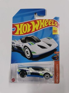Машинка Hot Wheels базовой коллекции GROUP С FANTASY белая 5785/HKG34