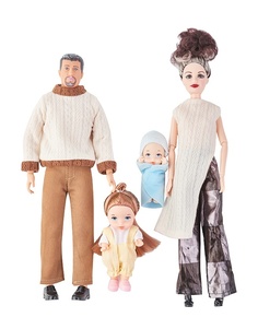 Игровой набор Семья с двумя детьми OEM1747143 Max&Jessi