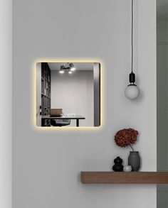 Зеркало для ванной с часами Prisma 50*50 квадратное с тёплой LED-подсветкой No Brand