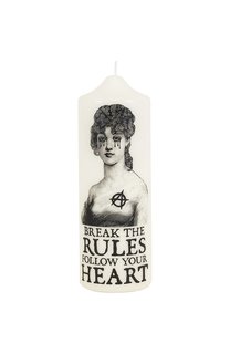 Свеча № 09 Break The Rules (675g) Coreterno