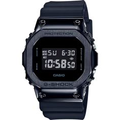 Наручные часы CASIO G-Shock GM-5600B, черный, серебряный