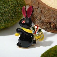 Брошь Queen Fair, эмаль, стразы, 7 шт., мультиколор, золотой