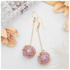 Серьги с подвесками Queen Fair, пластик, белый, фиолетовый