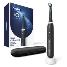 Электрическая зубная щетка Oral-B iO черный
