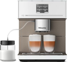 Кофемашина автоматическая Miele CM 7550 BRWS белый