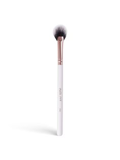 Кисть для макияжа INGLOT Makeup brush 204