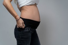 Джинсы для беременных женские Tibba Clothes Jeans for pregnant women Basic черные 40 EU