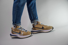Кроссовки мужские Nike Vaporwaffle Sacai коричневые 9.5 US